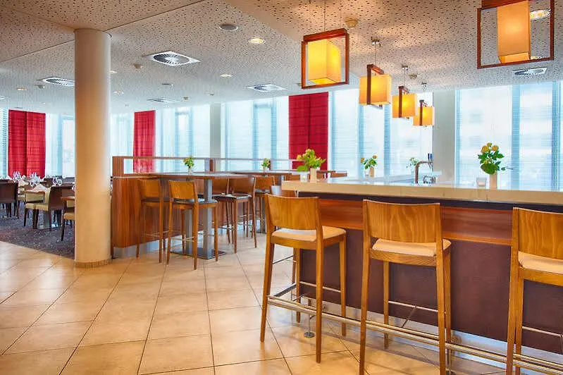 Leonardo Hotel Dresden Altstadt 3*,